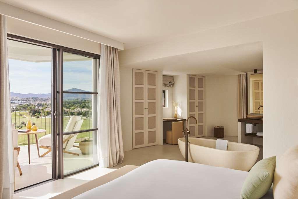 La Zambra Hotel By Hyatt Mijas Szoba fotó